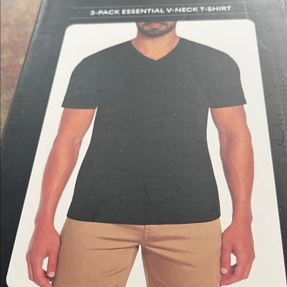 Banana Republic Essential Black V-Neck Tee - Picture 4 of 7